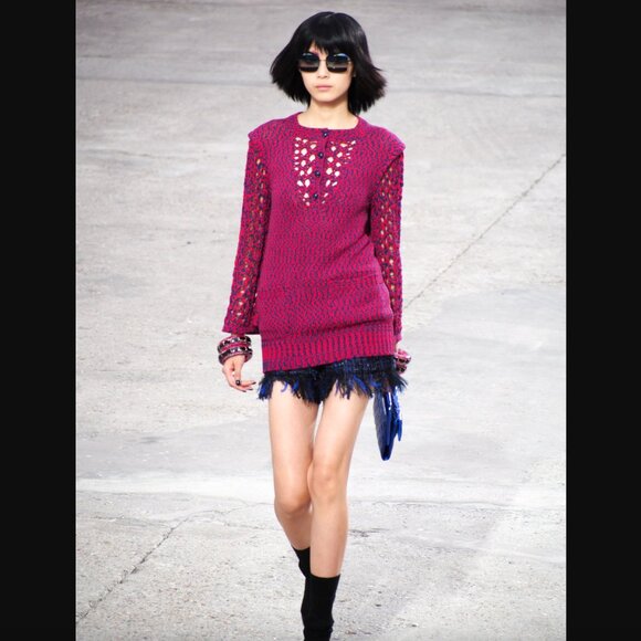 CHANEL 2014 Spring RUNWAY Red Blue Chunky Knit Pullover Sweater sz FR 50/12 - Picture 1 of 11